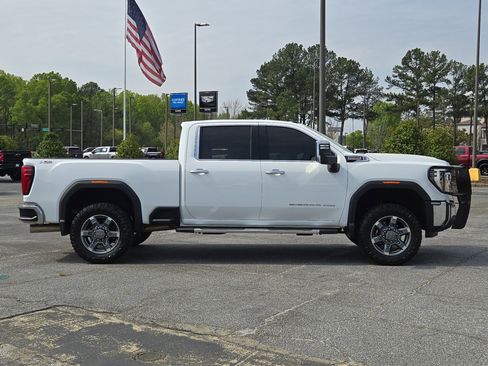 Used 2025 GMC Sierra 2500 SLT image 8