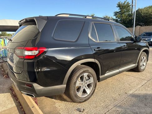 Certified 2026 Honda Pilot EX-L image 6