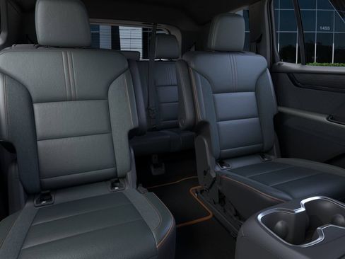 New 2026 GMC Acadia AT4 w/ Luxury Package AWD/4WD image 17
