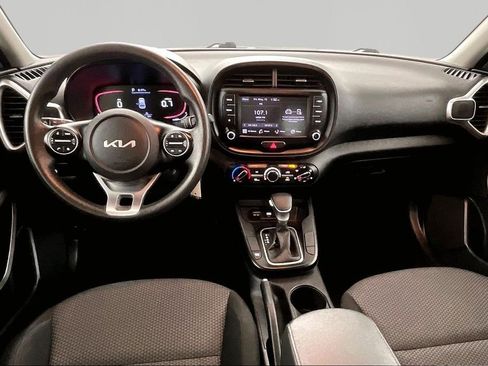 Used 2023 Kia Soul LX w/ Option Group 015 FWD image 7