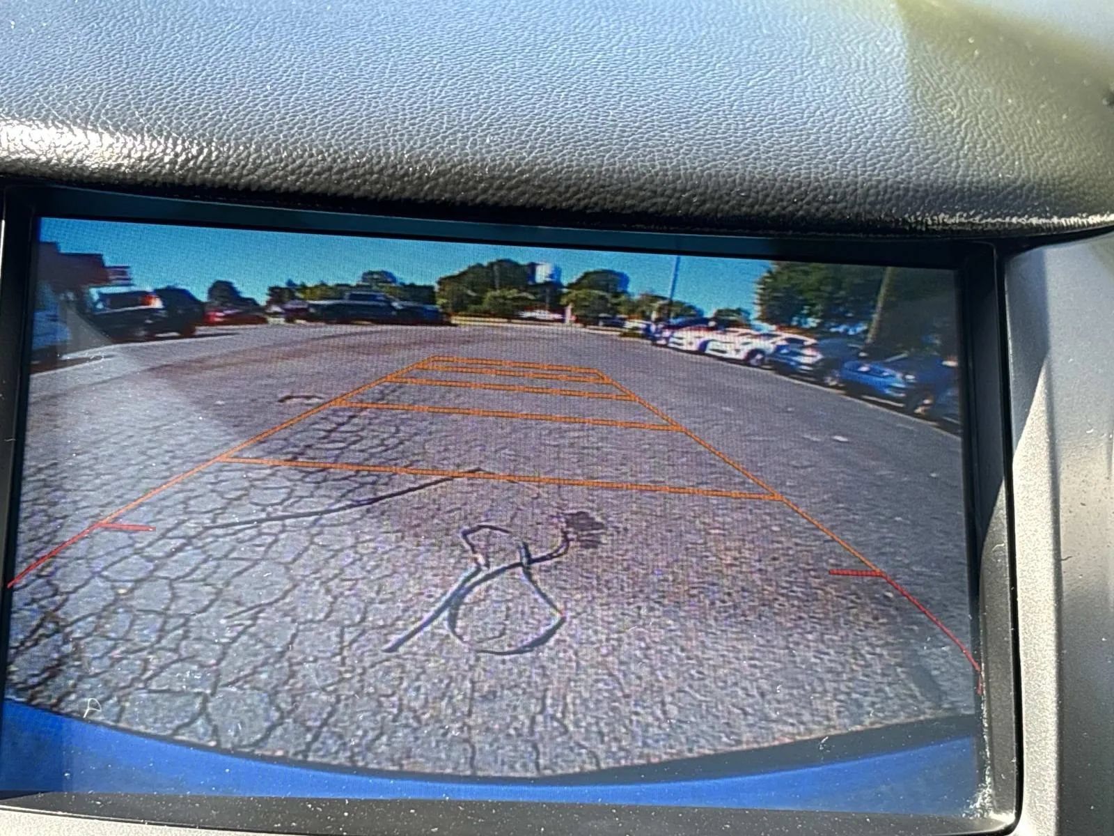 Used 2017 Chevrolet Cruze LT w/ Sun And Sound Package FWD image 27