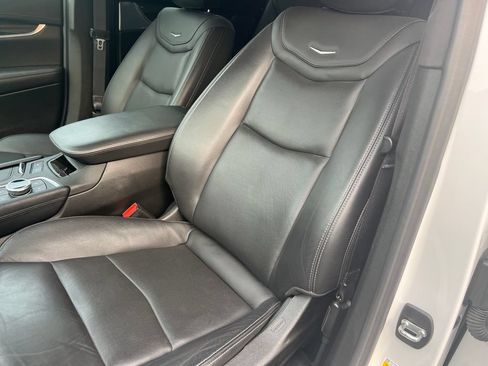 Certified 2024 Cadillac XT6 Sport w/ Technology Package AWD/4WD image 12