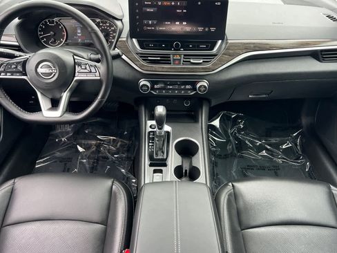 New 2026 Nissan Altima 2.5 SV FWD image 4