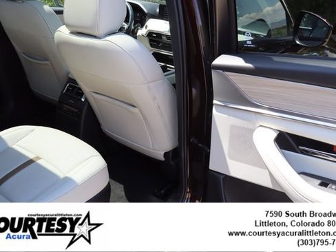 Used 2024 MAZDA CX-90 Plug-In Hybrid w/ Premium Plus AWD/4WD image 32