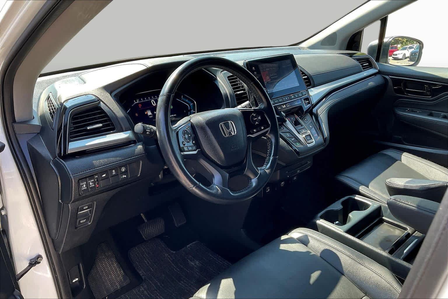 Used 2023 Honda Odyssey Touring image 18