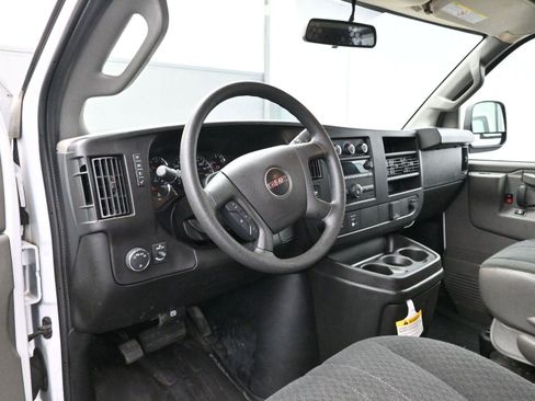 Used 2024 GMC Savana 2500 w/ Driver Convenience Package image 16