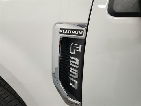 Used 2022 Ford F250 Platinum image 36