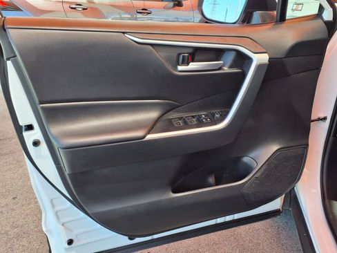 Certified 2025 Toyota RAV4 XLE FWD image 13