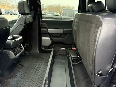 Used 2025 Ford F150 Lariat w/ Equipment Group 502A High image 24
