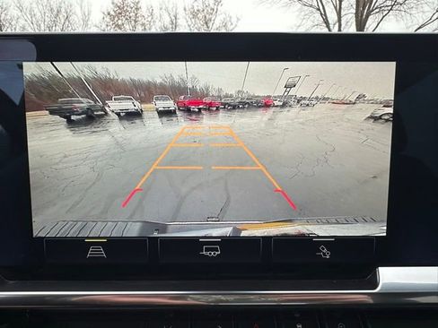 Used 2025 Chevrolet Silverado 2500 LT w/ Convenience Package image 21