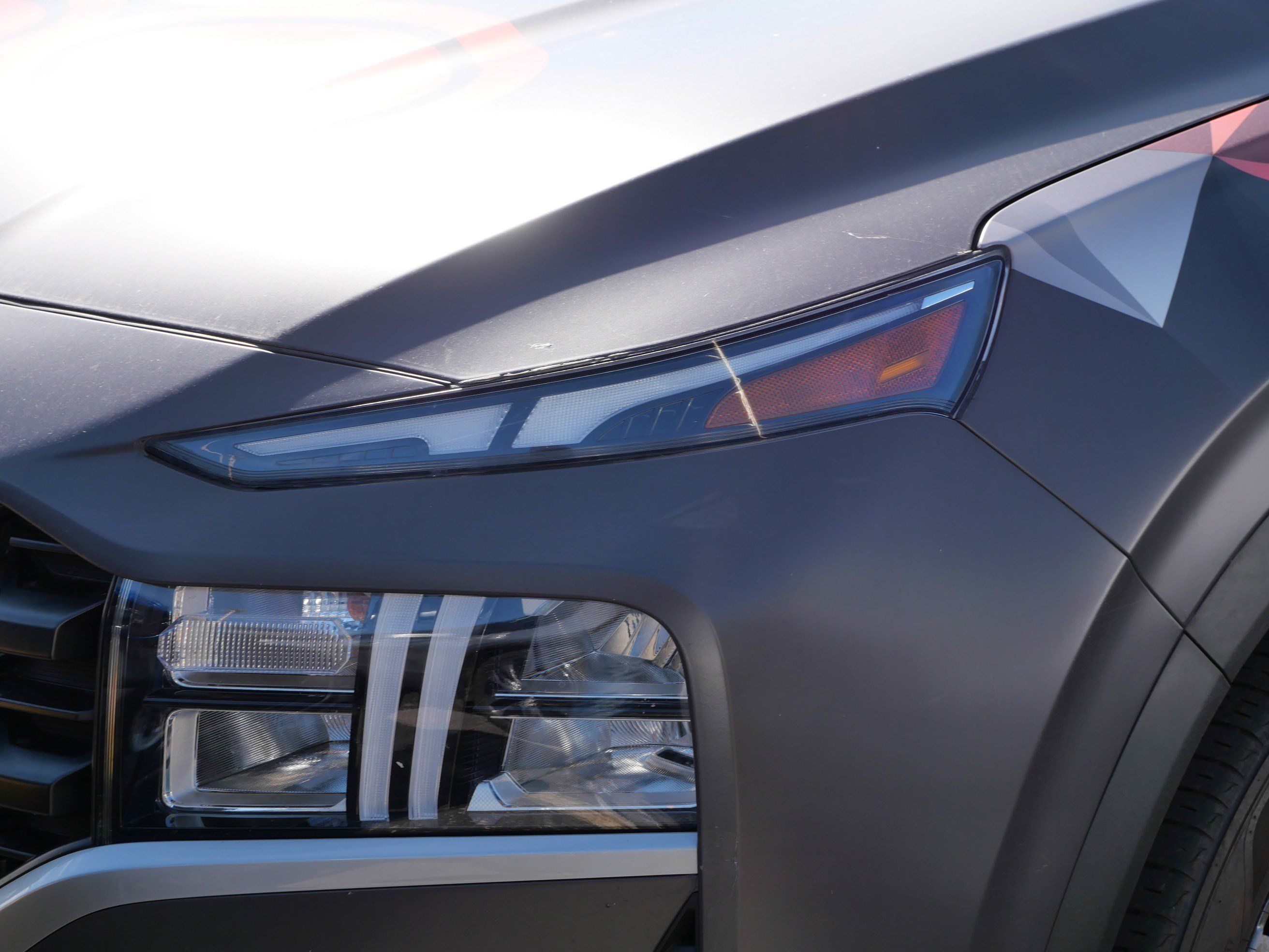 Used 2023 Hyundai Santa Fe SEL FWD image 3