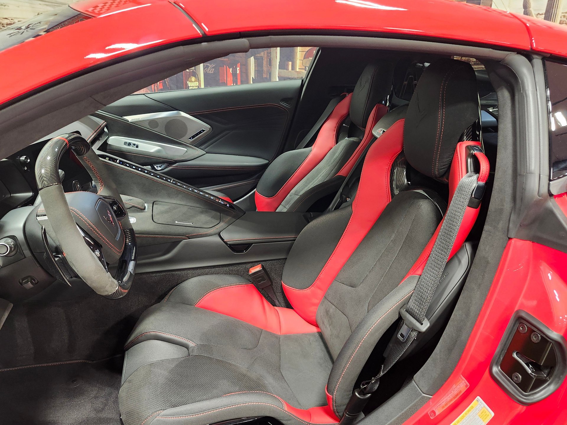 Used 2023 Chevrolet Corvette Z06 w/ Z07 Performance Package RWD image 18