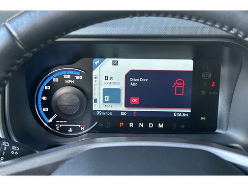 Used 2023 Ford Bronco Badlands image 29