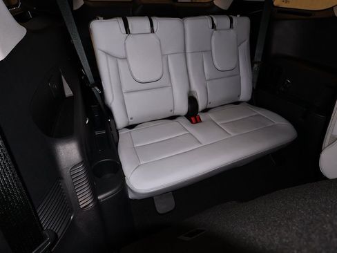 Certified 2025 Ford Explorer Platinum w/ Ultimate Package image 23