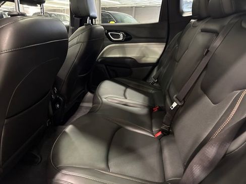 Used 2023 Jeep Compass Limited w/ Sun and Sound Group AWD/4WD image 21