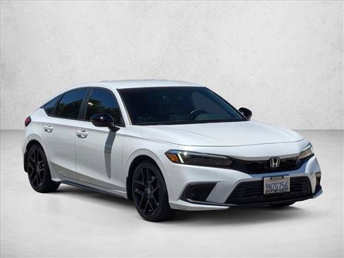 Used 2024 Honda Civic Sport image 3