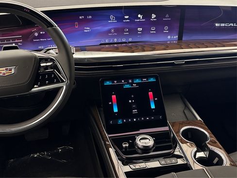 New 2025 Cadillac Escalade ESV Sport Platinum image 16