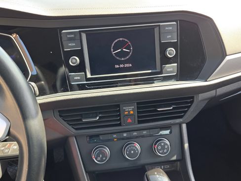 Used 2024 Volkswagen Jetta S FWD image 17
