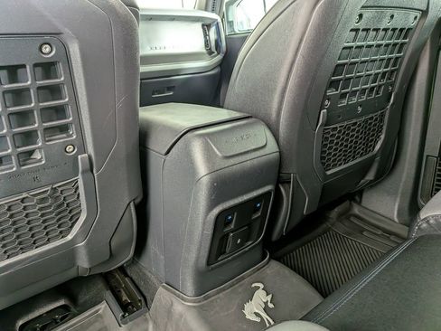 Used 2022 Ford Bronco Black Diamond image 37