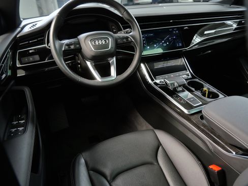 Used 2023 Audi Q8 Premium Plus w/ Premium Plus Package AWD/4WD image 2