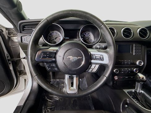 Used 2019 Ford Mustang Coupe image 13