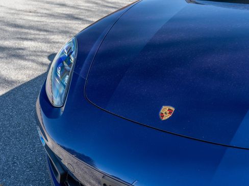 Certified 2023 Porsche Panamera Platinum Edition image 18