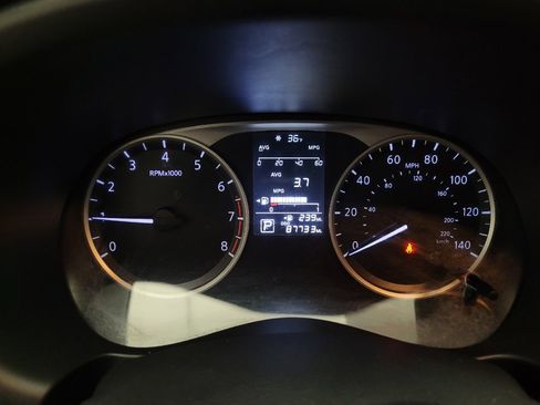 Used 2018 Nissan Kicks S image 23