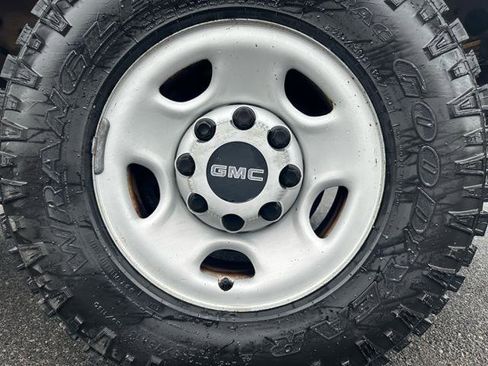 Used 2006 GMC Sierra 2500 W/T w/ Heavy-Duty Power Package image 20