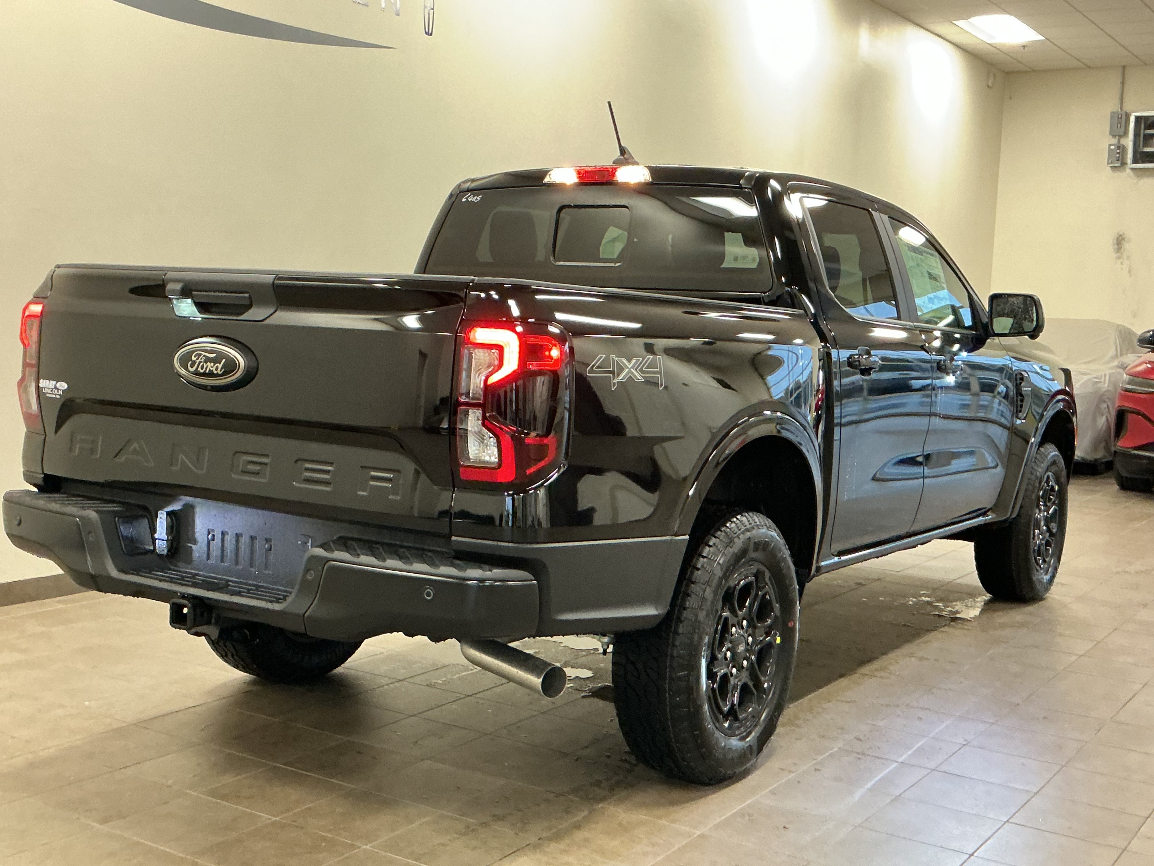 New 2026 Ford Ranger Lariat w/ Black Appearance Package AWD/4WD image 7