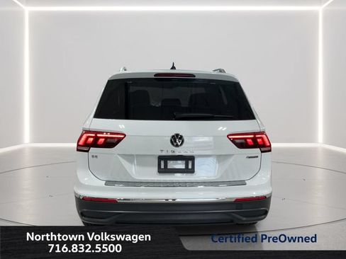 Certified 2024 Volkswagen Tiguan SE AWD/4WD image 4
