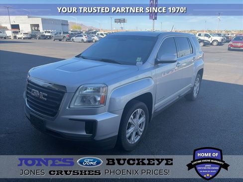 Used 2017 GMC Terrain SLE FWD image 1