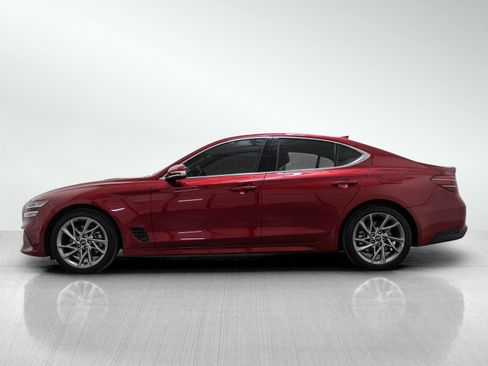 Used 2022 Genesis G70 2.0T image 3