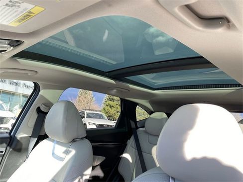 Used 2024 Hyundai Tucson Limited image 25