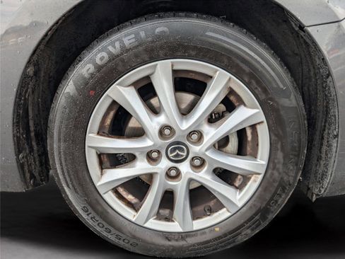 Used 2016 MAZDA MAZDA3 i Sport w/ Preferred Equipment Package image 39