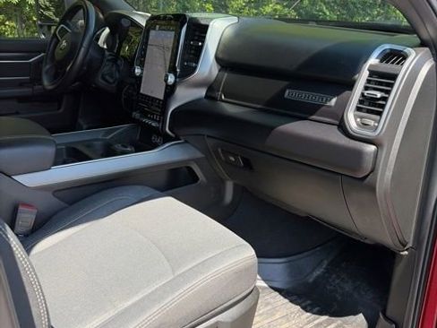 Used 2024 RAM 2500 Big Horn w/ Sport Appearance Package image 22