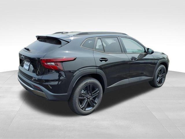 New 2026 Chevrolet Trax ACTIV w/ Sunroof Package FWD image 3