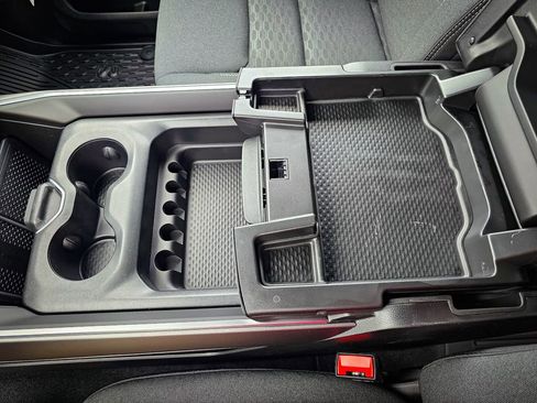 New 2026 RAM 1500 4x4 Crew Cab image 31