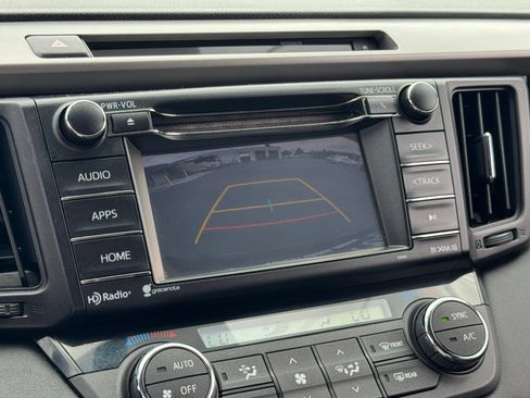 Used 2016 Toyota RAV4 XLE FWD image 35