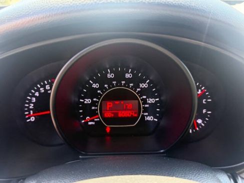 Used 2019 Kia Soul FWD image 14