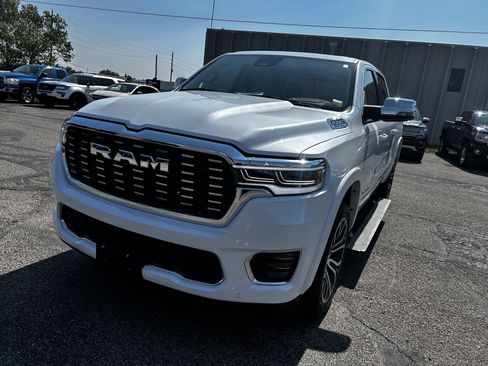 Used 2025 RAM 1500 Tungsten AWD/4WD image 17