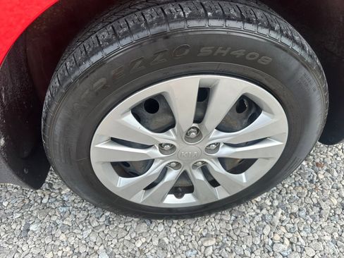 Used 2021 Kia Soul LX image 23