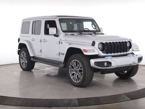 Used 2024 Jeep Wrangler High Altitude AWD/4WD image 2