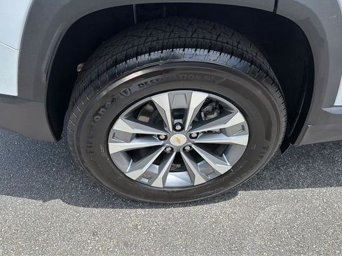 Certified 2025 Chevrolet Equinox LT w/ Convenience Package II FWD image 39