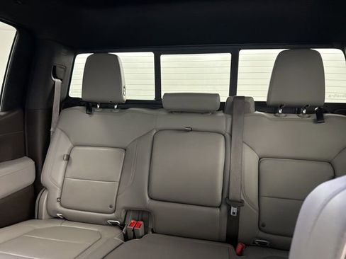 Used 2021 GMC Sierra 1500 SLT image 32