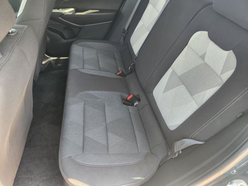 Used 2025 Chevrolet Trax LS FWD image 28
