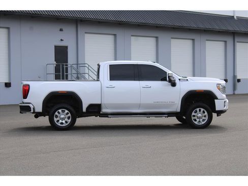 Used 2020 GMC Sierra 3500 Denali w/ Denali Ultimate Package image 3