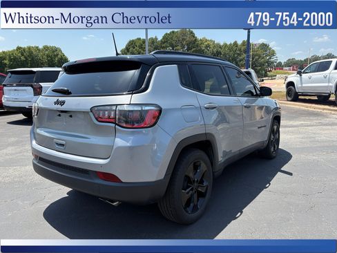 Used 2021 Jeep Compass Latitude FWD image 5