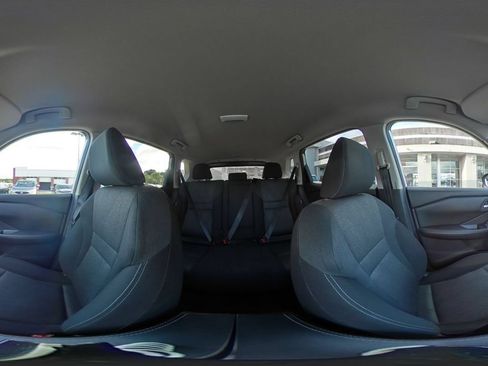 Used 2025 Nissan Rogue SV FWD image 44