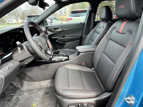 New 2026 Chevrolet Trax RS w/ Sunroof Package FWD image 11