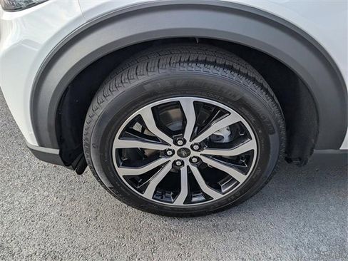 Used 2025 Ford Explorer ST-Line image 5